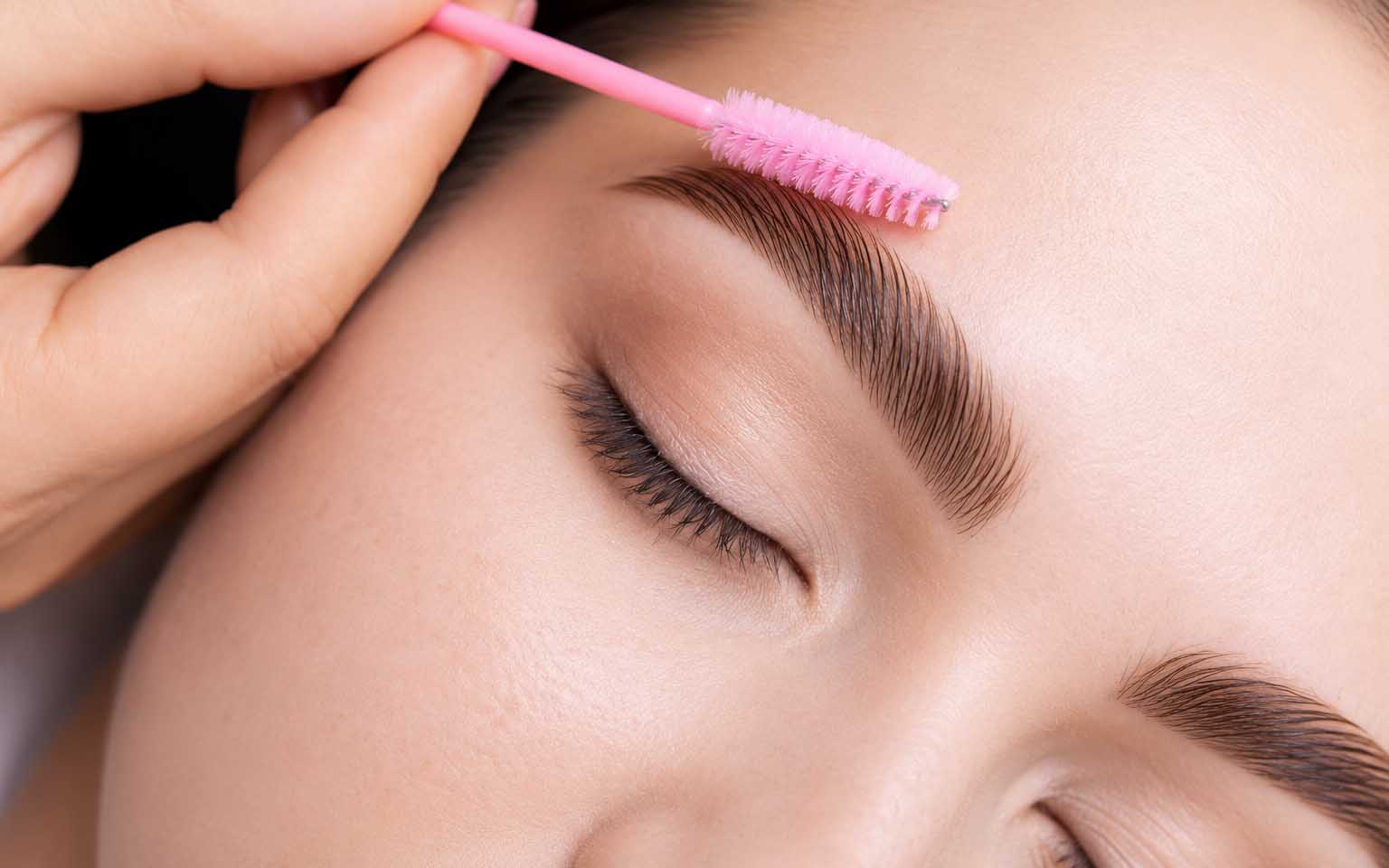 Professional Eyebrow Tinting and Lamination Services in Dubai